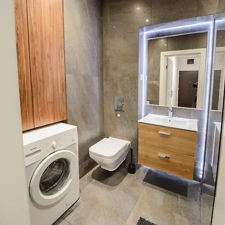 Apartmán Podwale 2 3-pok 62 M2 Apartamentowiec Przy Rzece Klima Vratislav