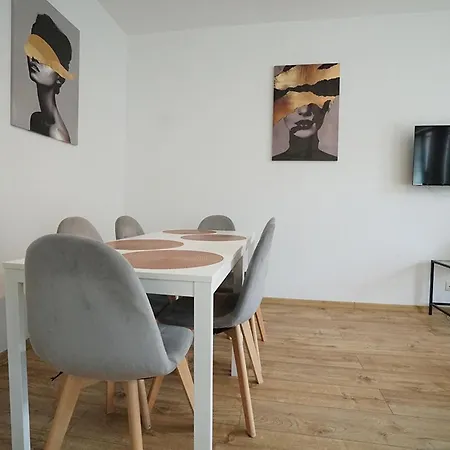 Apartmán Podwale 2 3-pok 62 M2 Apartamentowiec Przy Rzece Klima
